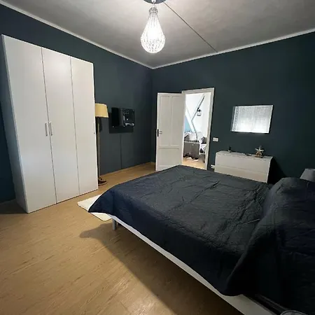 Tiny House *